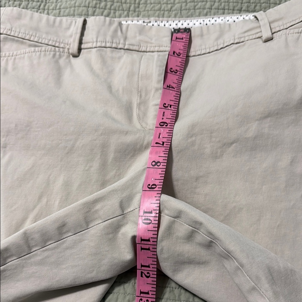 Talbots Women's Tan Shorts - Picture 6 of 7